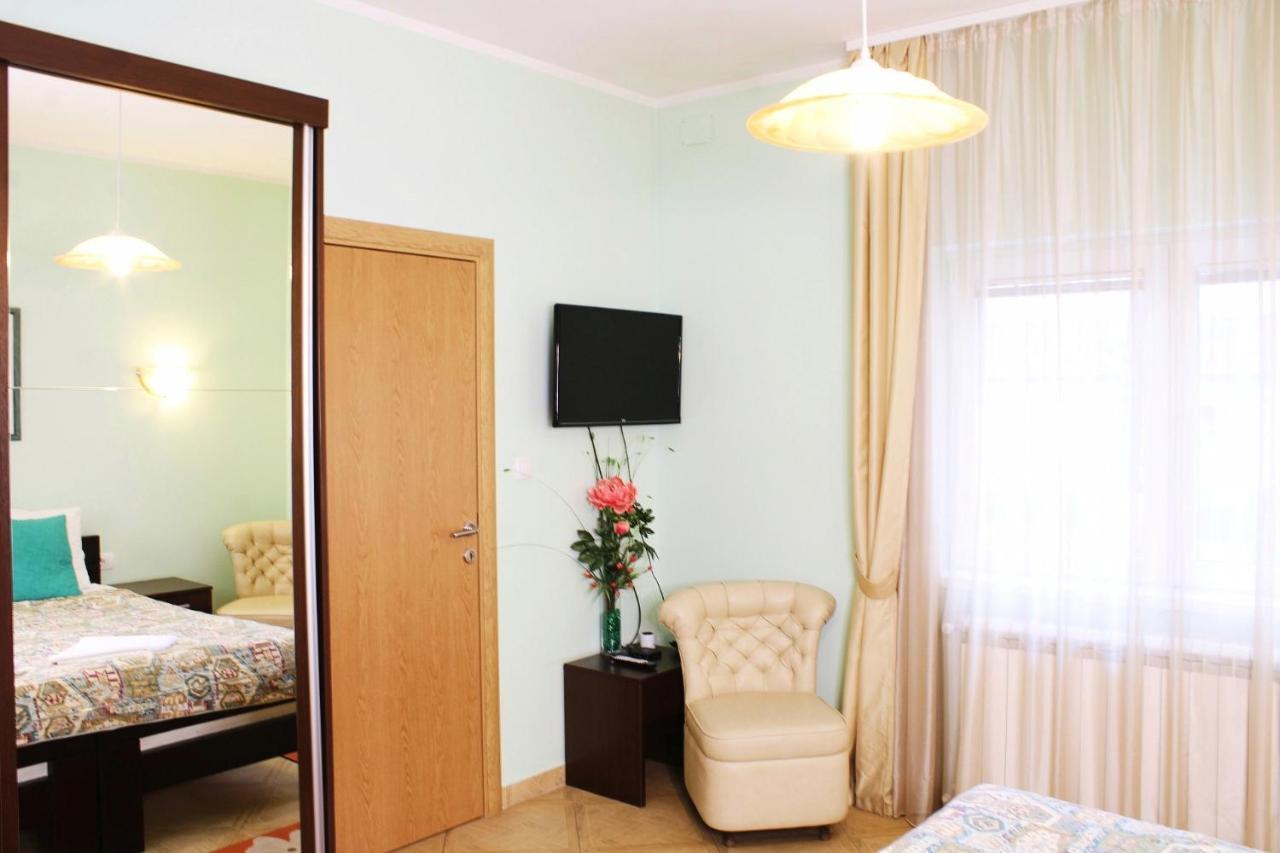 Apartments Paradisos Крагуєваць Екстер'єр фото